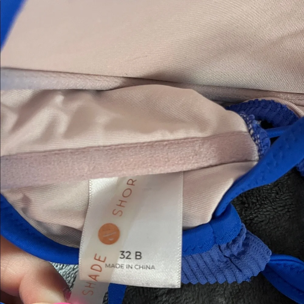 Blue Target Bikini top 32B - Picture 2 of 2